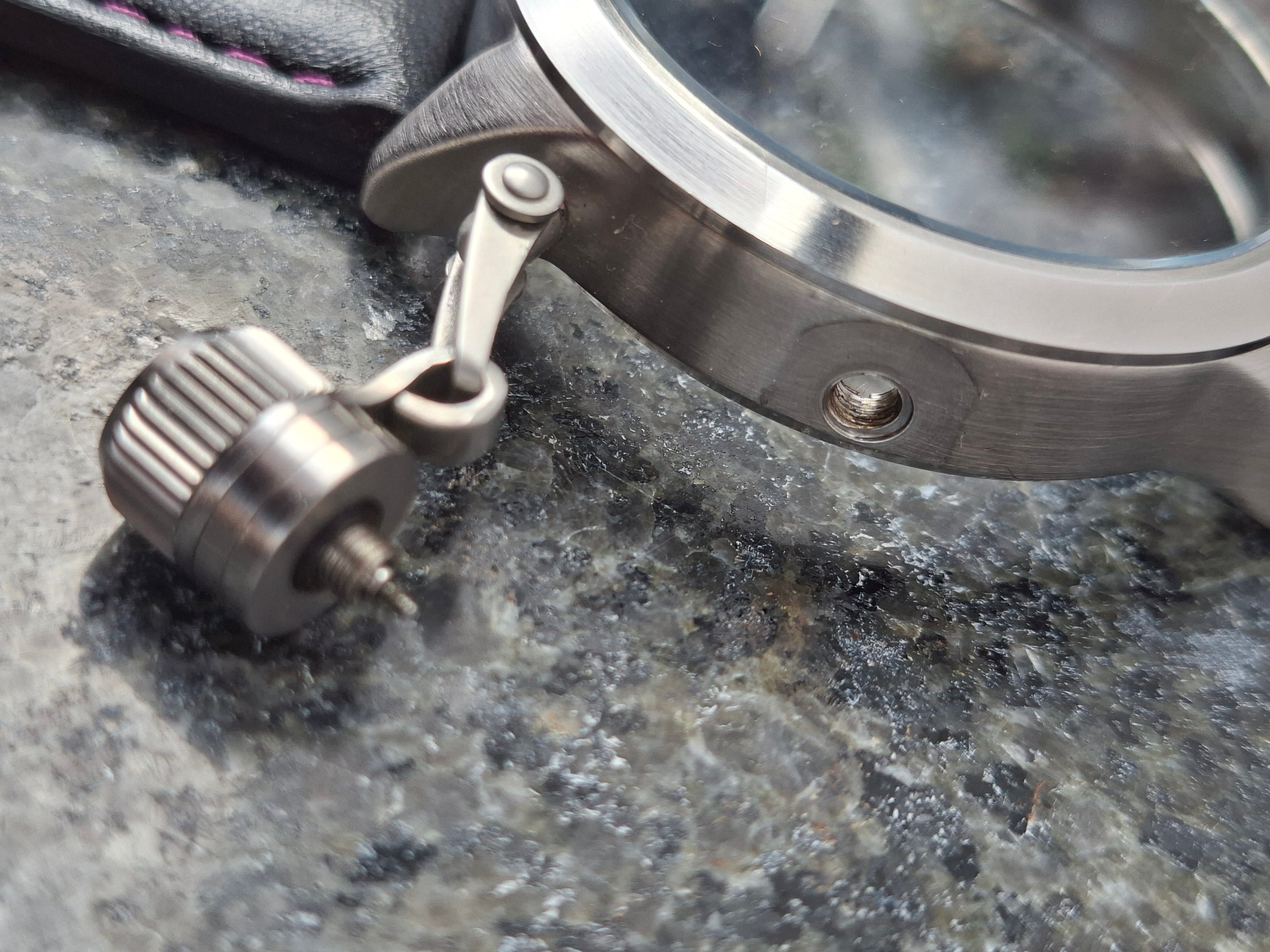 Peter Werth Stainless Steel Watch 44mm Case & Genuine Leather 22mm Strap – Spares / Project