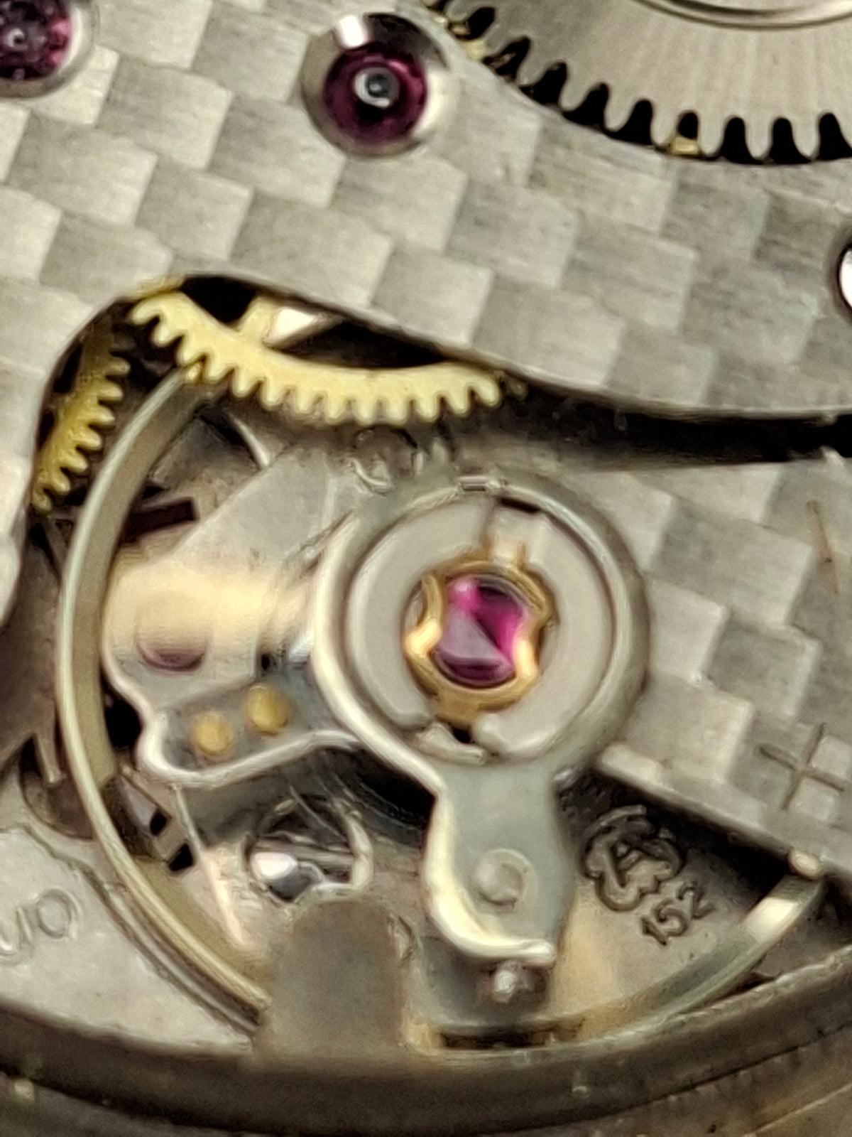 Vintage 1960s Summit Swiss Watch 17 Jewels Incabloc Manual Wind 33mm Sub Seconds