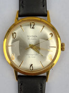 Vintage c.1970 Sekonda De Luxe 18 Jewels Vostok 2209 USSR Manual Wind 34mm