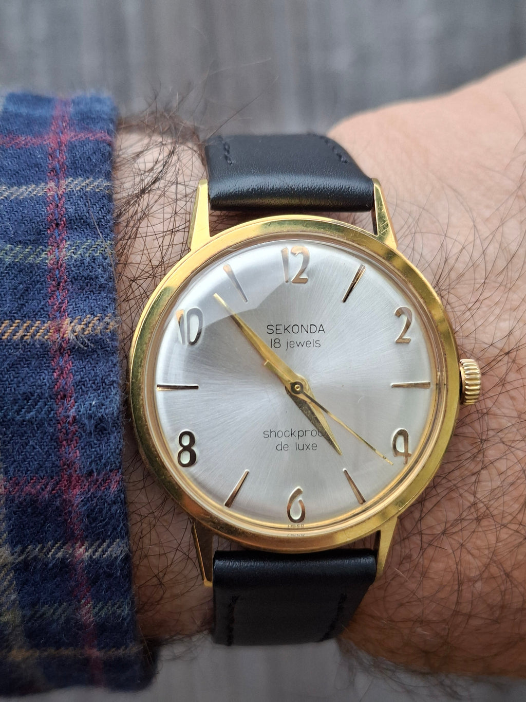 Vintage c.1970 Sekonda De Luxe 18 Jewels Vostok 2209 USSR Manual Wind 34mm