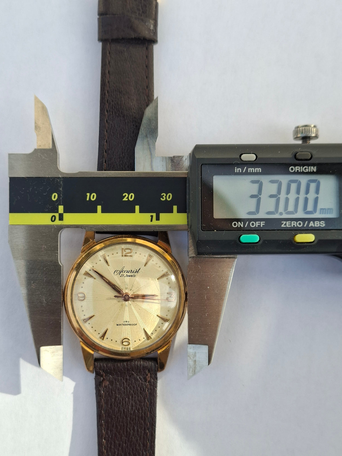 Vintage 1950s Accurist 21 Jewels Swiss Watch 10 Micron Gold Filled ETA 2390