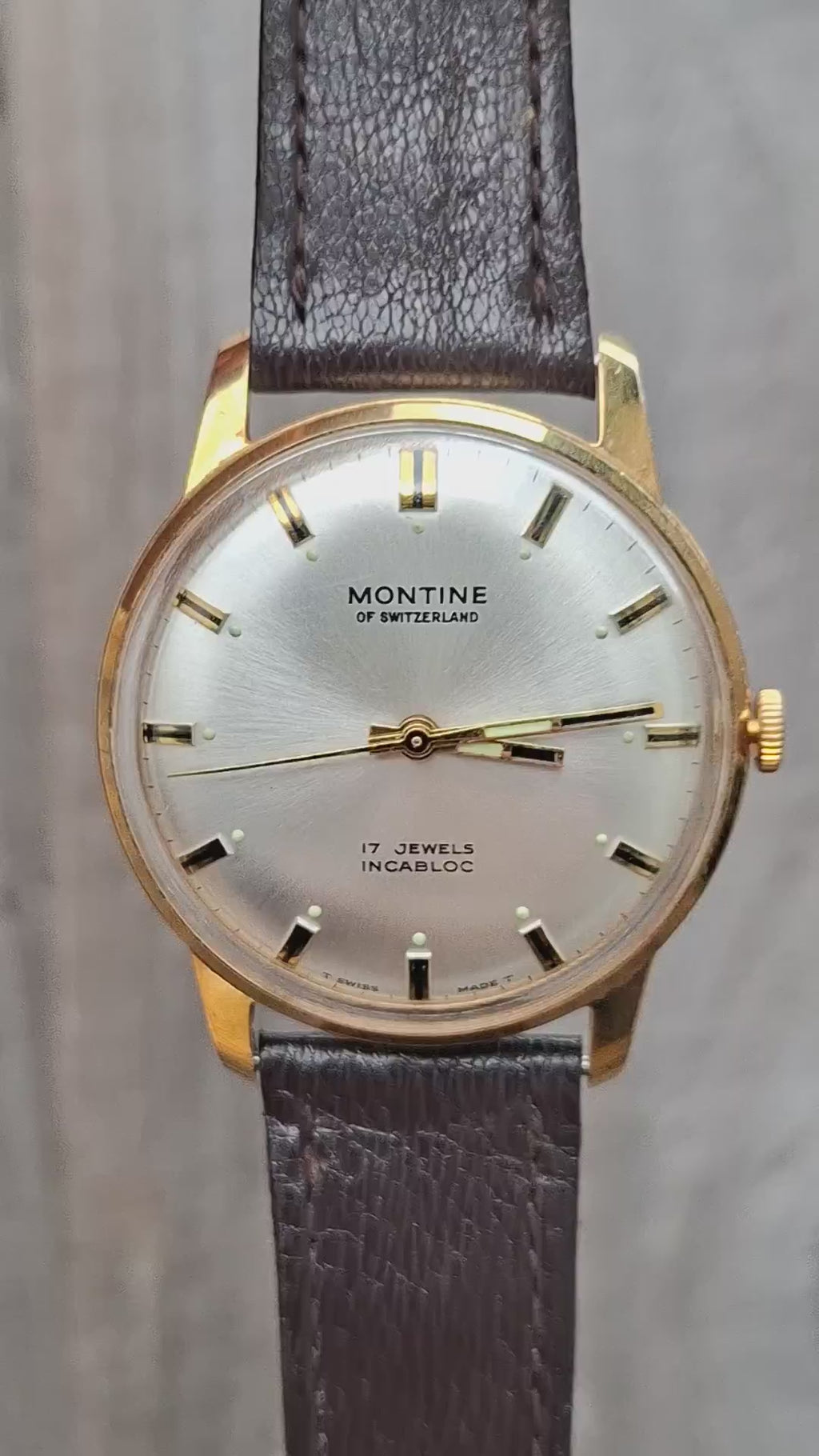 Vintage 1960s Montine of Switzerland ST 69 17J Incabloc Manual Wind Watch 34mm
